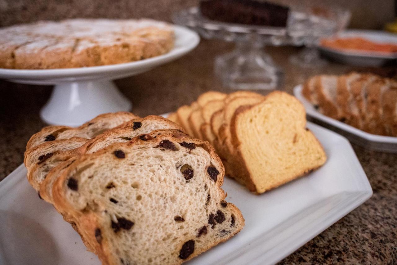 Holambra Garden Hotel Exterior photo Chocolate bread